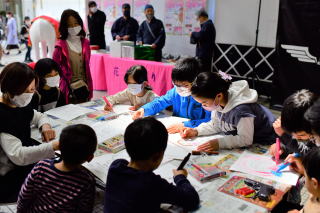 �ʂ肦�R�[�i�[